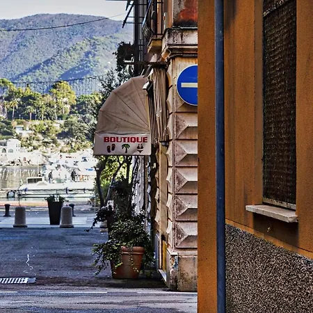 Lägenhet Ca' Del Porto By Wonderful Italy *